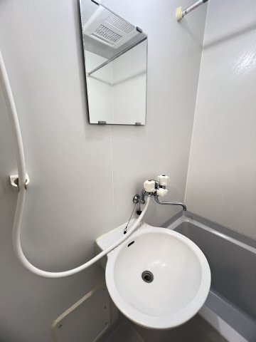 レオパレス北青木の洗面所
