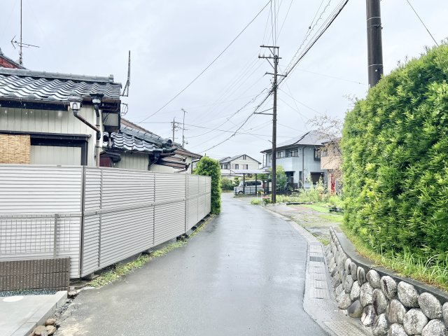 ブルーミングガーデン 米津町の前面道路含む現地写真