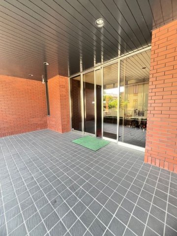 ルーア芦屋のエントランス