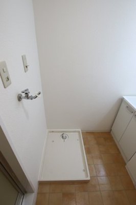 【設備】 | ラフィーネ深井清水 | 室内洗濯機置場