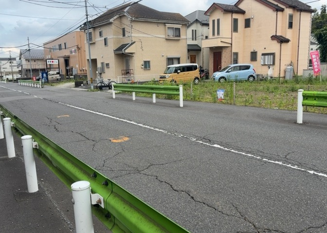 【外観】 | 土地の面積＝住宅面積ではありません。建ぺい率の問題などで、土地のある場所によって住宅を建てられる面積は限られています。高さもしかり、「土地」という言葉の中には、建築条件も含まれると考えておきましょう。