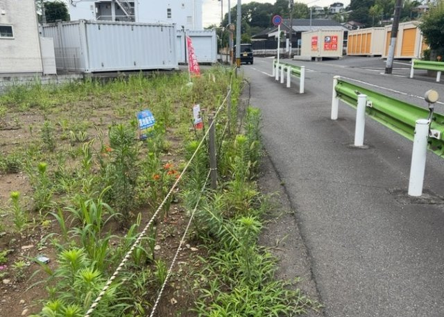 【外観】 | 物件の詳細については、現地を見てわかること以外に、役所や法務局などで調べないとわからないことがあります。そのため、現地に行く場合は、もしこの物件を買ったらどのような生活ができるかをイメージしましょう。