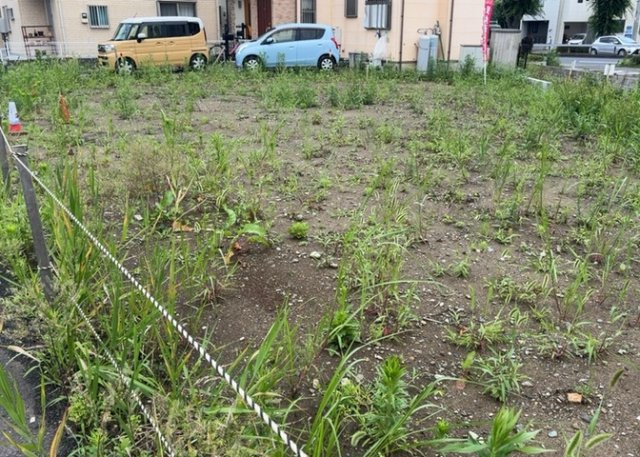 【外観】 | 家を建てる前提で土地を探している場合、地盤の丈夫さは譲れない条件の一つです。地盤が脆弱だと追加工事が必要となります。また、過去に地盤沈下や液状化現象を起こした土地は、できるだけ避けた方がいいでしょう。