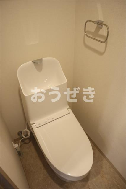 ラフィシア関内のトイレ|※同仕様参考写真