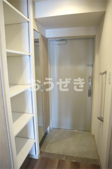 ラフィシア関内の玄関|※同仕様参考写真