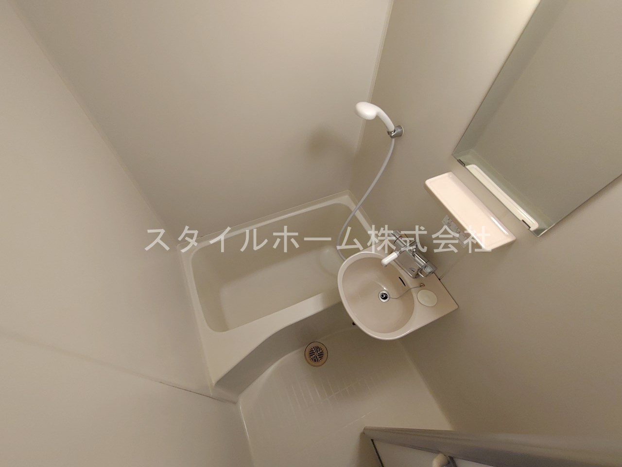 ウイングコート羽根井の浴室|別部屋写真です。