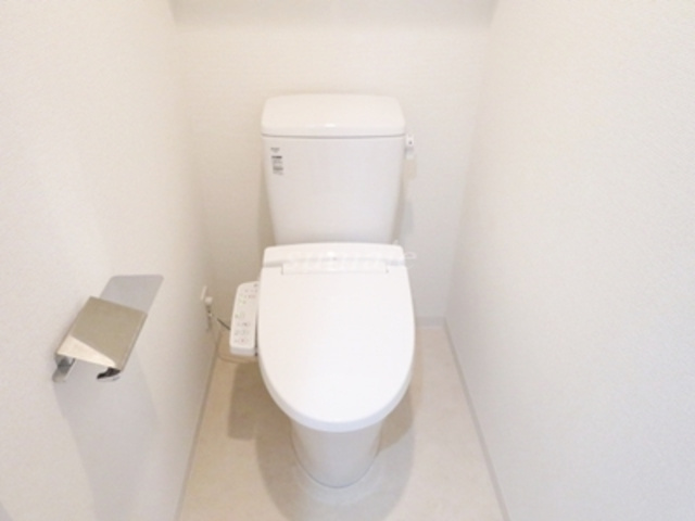 フュージョナル北赤羽DUEのトイレ|温水洗浄機能付きトイレです☆