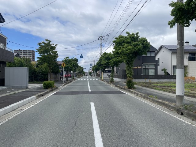 【前面道路含む現地写真】 | 【新築分譲住宅　～ LIGARE　リガーレ～　】山形市鈴川町2丁目　1期2棟