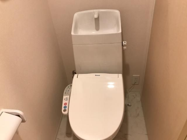 シャルールのトイレ