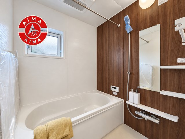 糟屋郡篠栗町和田4丁目第1-2棟（1号棟）の内観：施工例|1日の疲れを癒してくれる広々バスルーム。雨の日のお洗濯にも大活躍な浴室乾燥機付です！