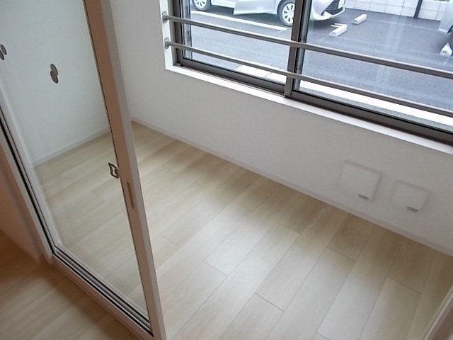 落ち着いた時間を過ごせるバルコニーです