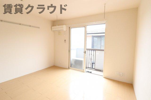 モナリエ稲成町の洋室