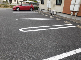 駐車場があるので、車を買う予定の方も安心です