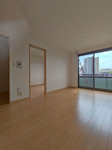 シャーメゾン南春日丘の寝室