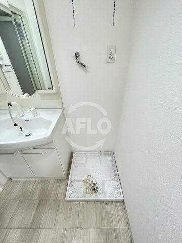 セイワパレス梅田茶屋町の洗面所|セイワパレス梅田茶屋町　洗濯置場