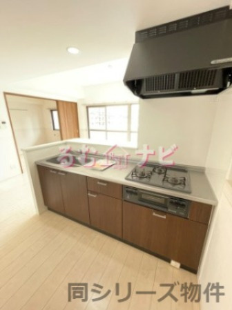 福岡市博多区諸岡２丁目の賃貸マンションのキッチン