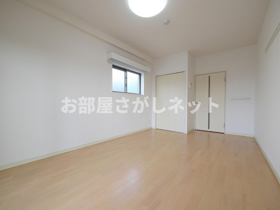 エスパシオ西高島平【おとり物件なし】#学生・社会人にオススメ！初期費用分割払いOK！の洋室