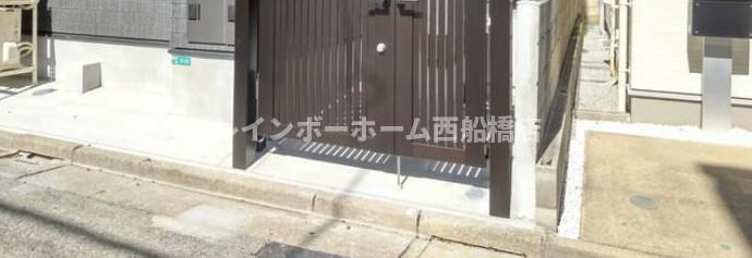 パインリーヴス小岩のエントランス