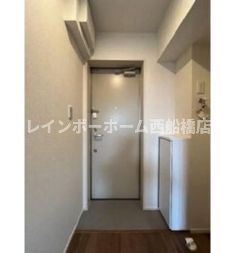 パインリーヴス小岩の玄関