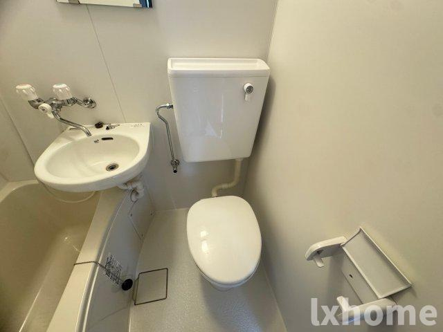 春日薩摩マンションのトイレ|シンプルで使いやすいトイレです