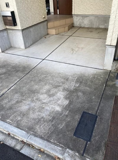 天神町戸建の駐車場