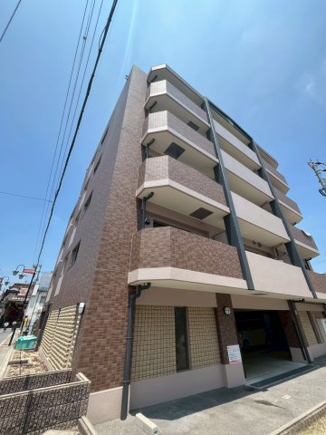 イーストキューブ