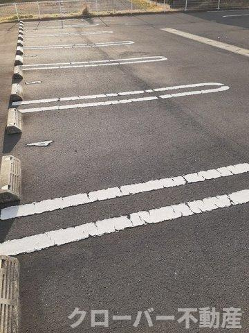 ラフレシール　Ａの駐車場