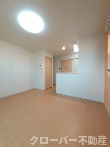 ラフレシール　Ａの居間・リビング