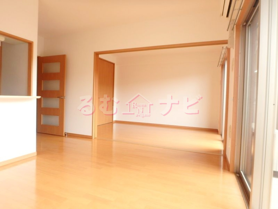 福岡市南区長丘４丁目の賃貸マンションのエントランス