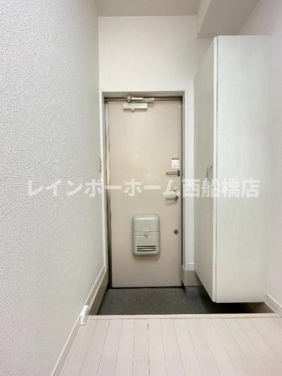 サンライズ西千葉の玄関