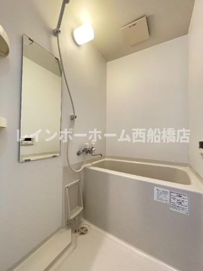 サンライズ西千葉の浴室