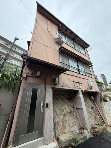 前原町貸家の外観