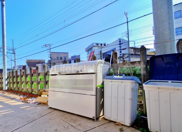 小平市学園東町１丁目のアパート