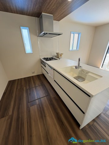 藤沢市羽鳥５丁目　新築戸建　全１棟のキッチン|きれいなキッチンです