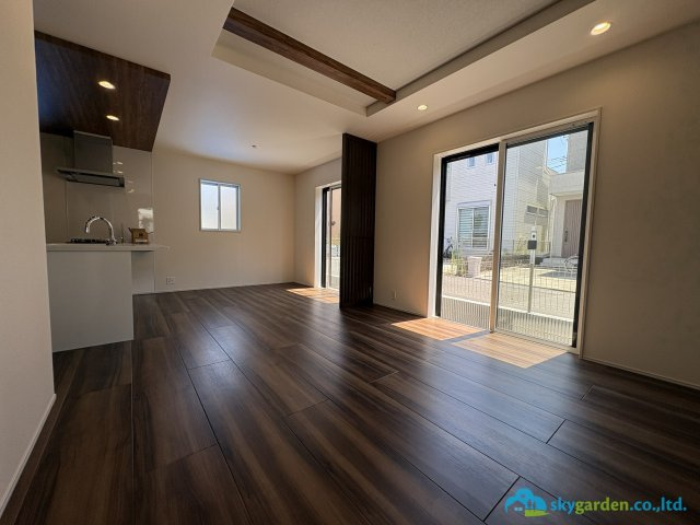藤沢市羽鳥５丁目　新築戸建　全１棟の居間・リビング|使いやすい居間です