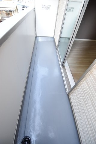 大阪市城東区鴫野西２丁目の賃貸マンションのバルコニー