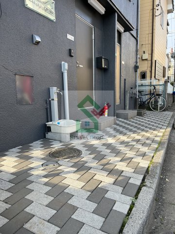 エステートコーポ東久留米のエントランス