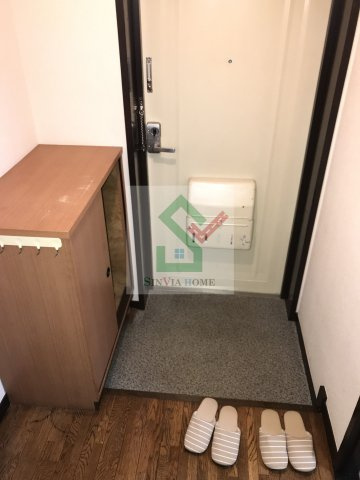 SKマンションの玄関
