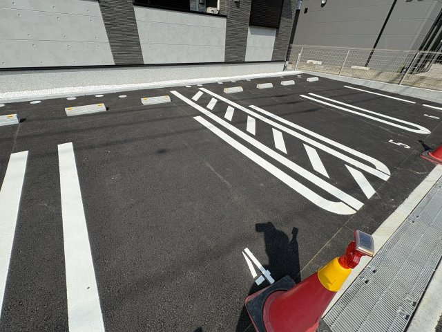 ヒカルサ明石土山の駐車場