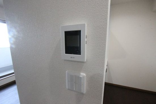 YKガーデンのセキュリティ|モニター付きインターホンです