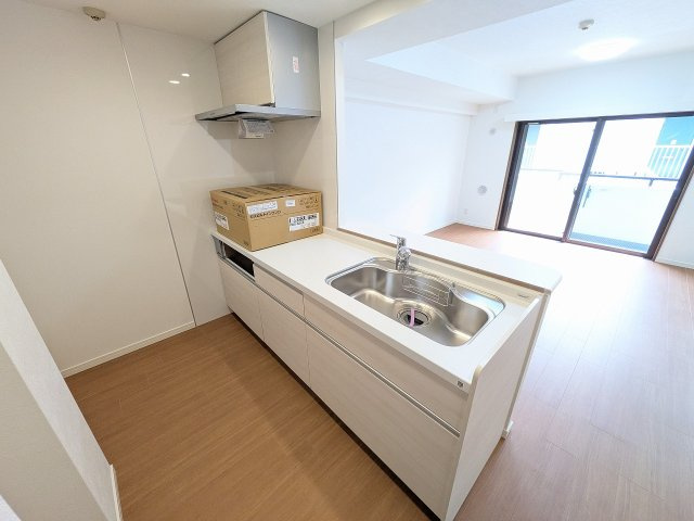 センチュリーめじろ台のキッチン|～新規交換済、使い勝手の良いのシステムキッチン～