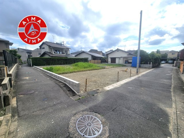 福岡市城南区友丘1丁目第3-2棟（2号棟）の前面道路含む現地写真|見学の時間などお気軽にお問い合わせ下さい。