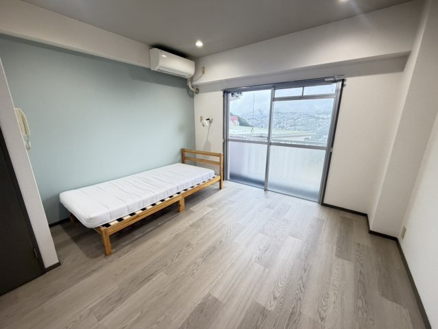 長崎市風頭町の賃貸マンションの洋室