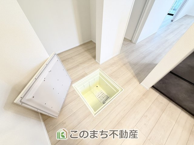 ハートフルタウン宇都宮市雀の宮1丁目277番の収納|同社施工物件の写真です。※建具やフローリング、その他仕様が違う場合がございます。
