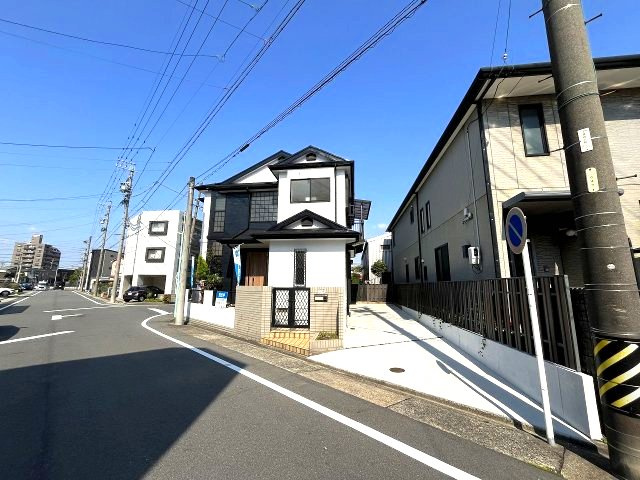 南区呼続一丁目　売戸建の外観|車も1台停めれるカースペース有！