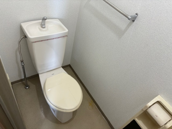 ハイカムール津福のトイレ|シンプルで使いやすいトイレです
