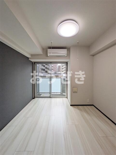 ジェノヴィア阪東橋スカイガーデンの居間・リビング