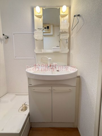 ハピネスさくらの洗面所|明るい洗面所です