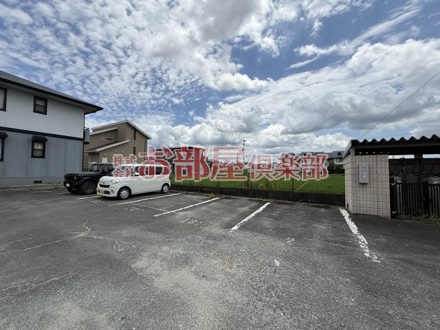セジュール森の駐車場|駐車場に車を止められます