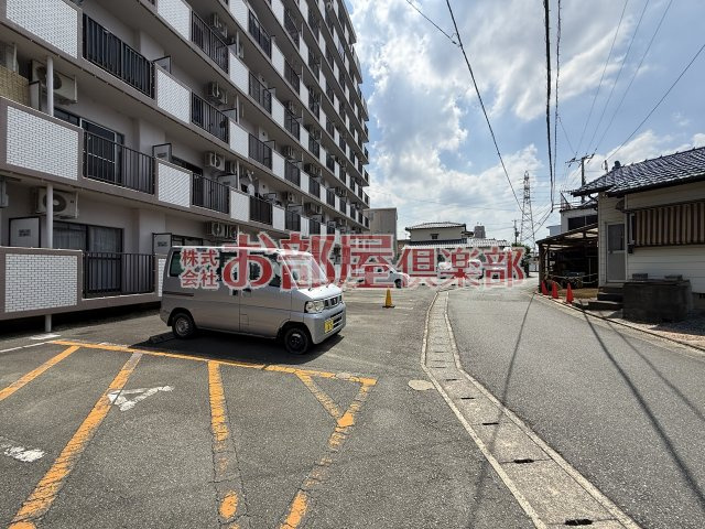 豊国スカイマンション国分の駐車場|カースペースがあります